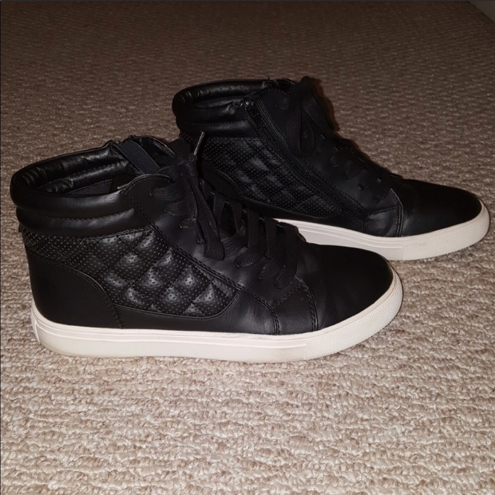 Steve Madden high top sneakers 👟